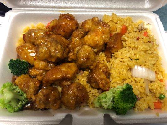 General Tso lunch portion with friend rice - to go!