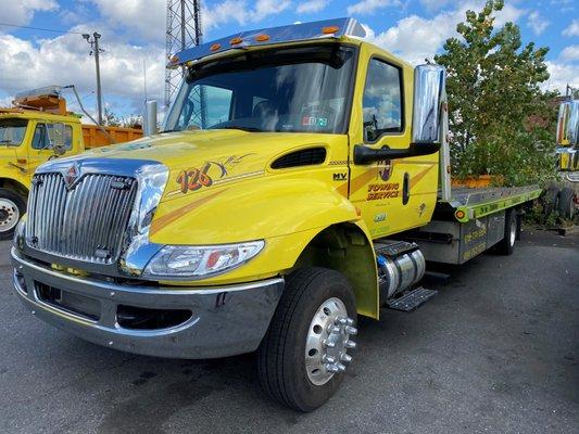 #Truck126, 2021 International from Lowe & Moyer Garage Inc w/ refurb Miller Chevron body.  Refurb/install by Ross Body & Frame employees.