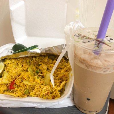 yellow curry fried rice & large mocha frappuccino.