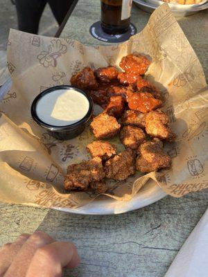 10 Kickin' Nuggets. -- hot honey garlic and lemon pepper