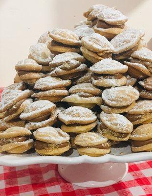 Orzeszki (caramel) caramel cookies