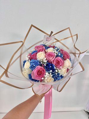 Custom 3 dozen bouquet
Add on: color mix, baby breath