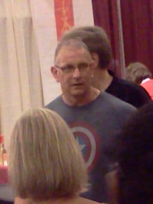 Robert Irvine selling t-shirts