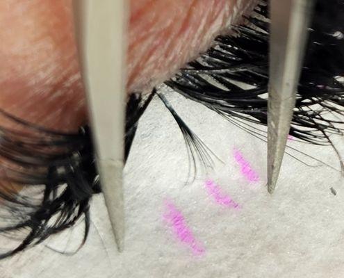 Hand-made fans are made on the spot to suit your natural lashes needs and desires.