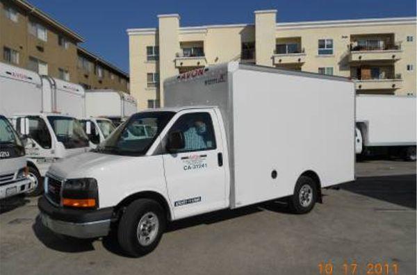 10 to 12 foot mini mover box truck.