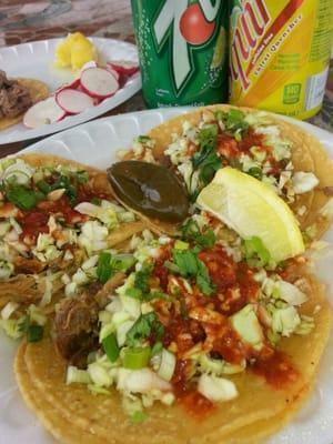 Tacos. Birria y carnitas.