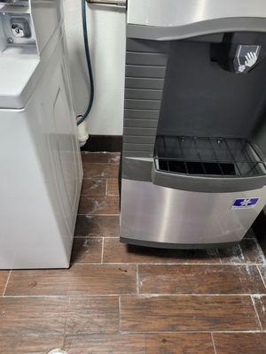 Ice machine