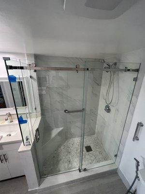 RF Showerdoor Glass and Mirror