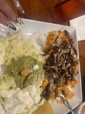 ACS (Rice, Steak,Cheese) Lettuce,sour cream, guacamole chips