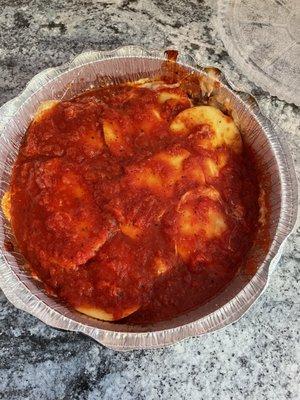 Cheese Raviolis boiled marinara sauce (Rating - 8.7)