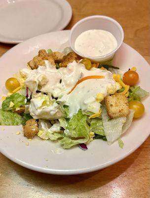 House salad with blue cheese