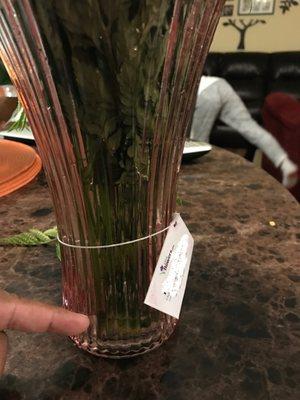 No water!... this is what you get when you pay $100 for an arrangement. - unbelievable