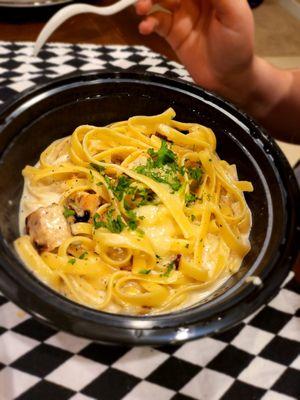 Chicken fettuccine Alfredo