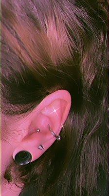 anti-tragus done by Kimmy !