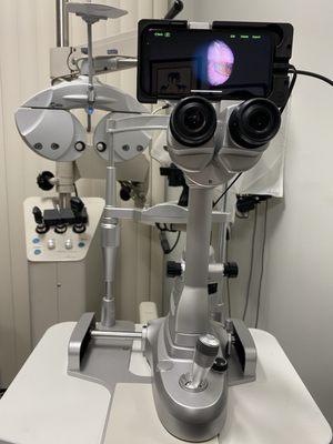 With our instruments, we can take a picture of any abnormalities in the eye for documentation and so patients can see it as well.