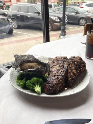 Porterhouse (28oz)