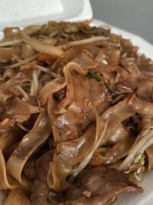 40. Beef Chow Fun ($10.55)