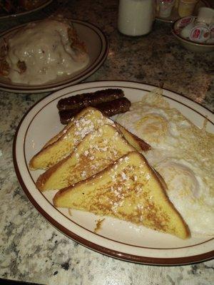 Santiam Breakfast with a half order of hash brown with gravy.