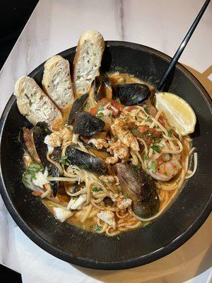 Seafood pasta