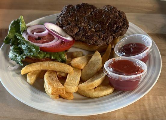 Hamburger & steak fries