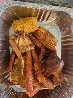 1lb snow crab with corn....med cajun seasoning