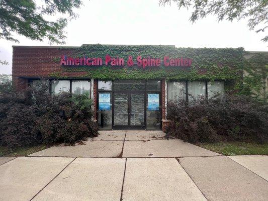 America Pain & Spine Center, PC - Front Entrance from the side of Monroe Street.