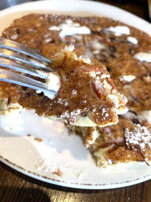 Carrot cake and pecan pancake