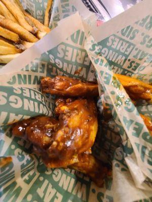 Atomic wings