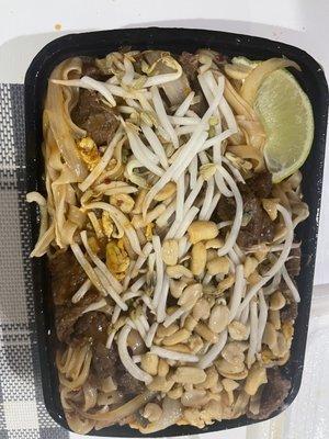 Pad Thai with beef