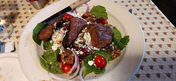 Beet salad ($11) + steak tips ($8)