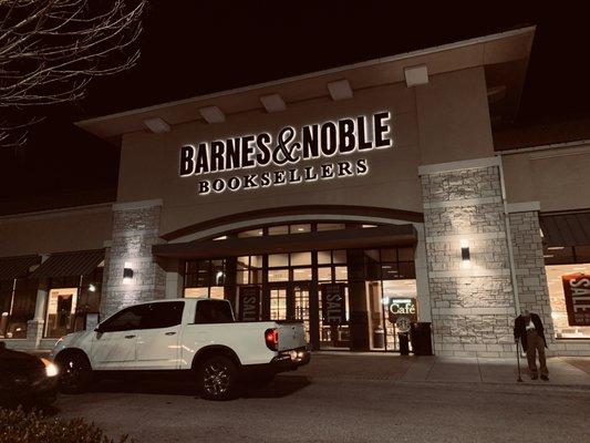 Barnes & Noble