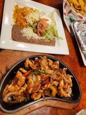 Lunch chicken fajitas