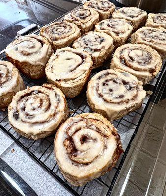 Cinnamon rolls with buttermilk icing