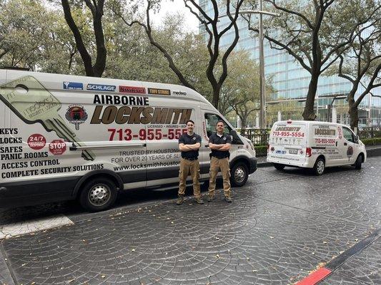 Airborne Locksmith 713-955-5554