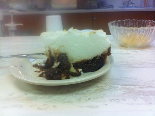 Mmmm...just out of the oven & still hot - chocolate merengue pie.