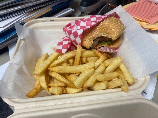 Cheeseburger and fries