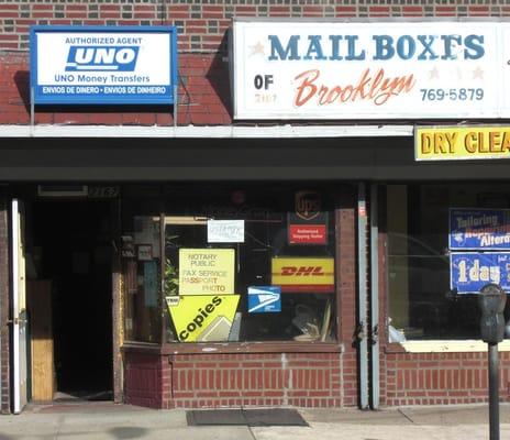 Mail Boxes of Brooklyn - DHL