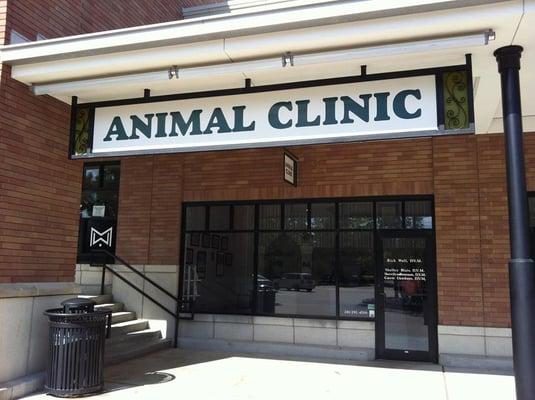 Our Alden Bridge location offers pet sick visits, wellness exams, puppy packages, surgery, dental and more!