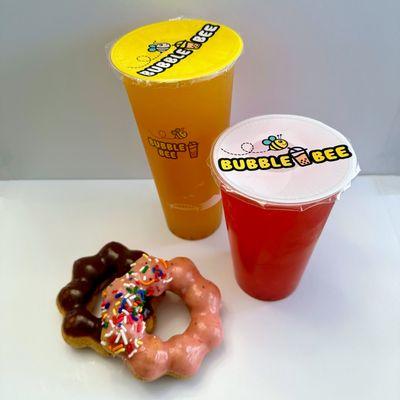 Milk-chocolate and strawberry donuts; Passion-fruit and strawberry popping fruit teas