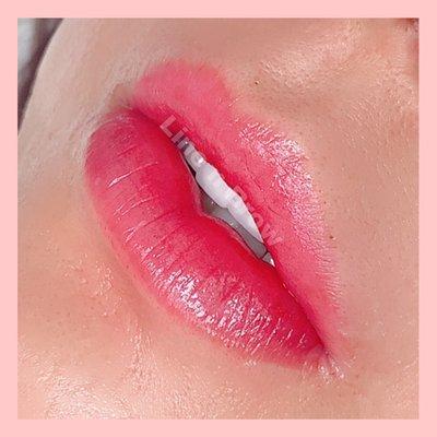 Lip blush semi permanent makeup