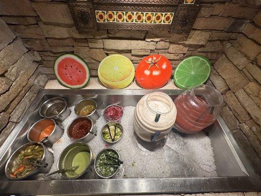 Salsa bar