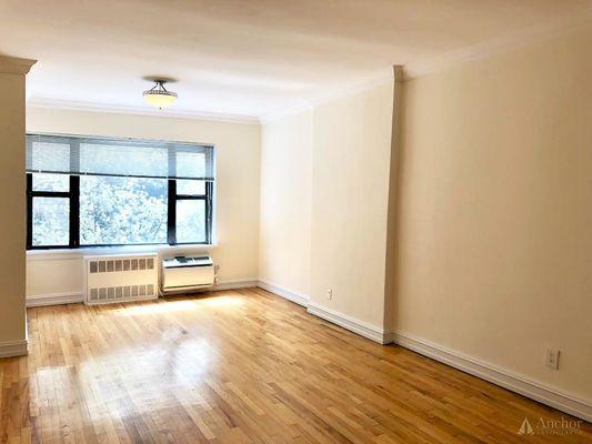 Amazing Deal!! Renovated Large 1 bed@76 and 3rd For Rent in Elevator Laundry Bldg!