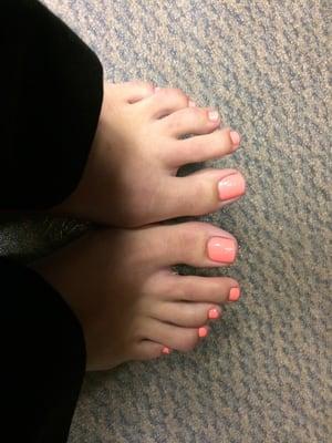 Jenifer did a great job! Don't mind my hobo toes!