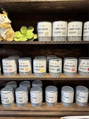 Annie Sloan chalk paints