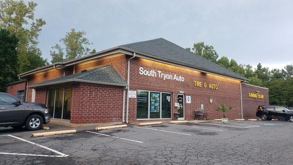 South Tryon Auto