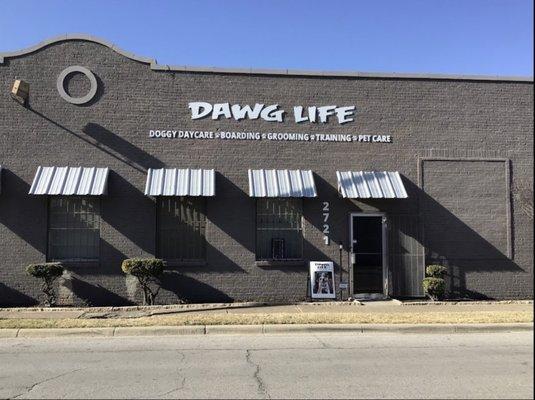 Dawg Life Doggy Daycare & Boarding-Dallas