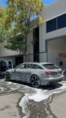 RS6 ready for a detail and ceramic coating