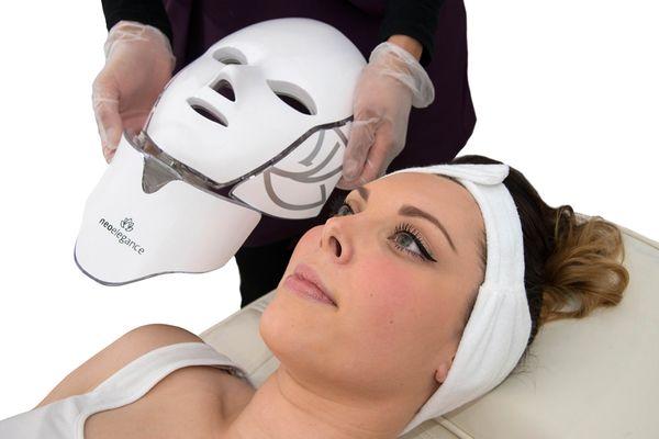 LED FACE Therapy