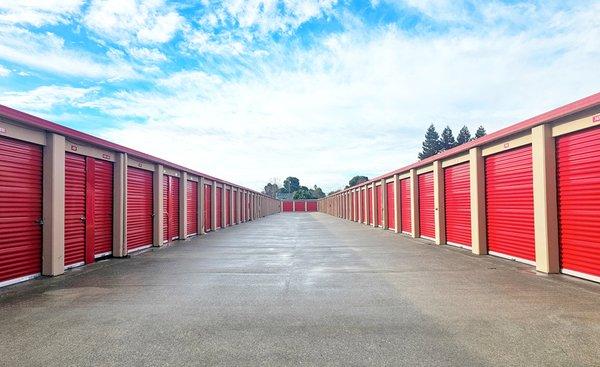 Outdoor Storage in Hayward, CA