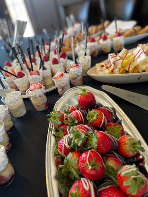 Dessert catering